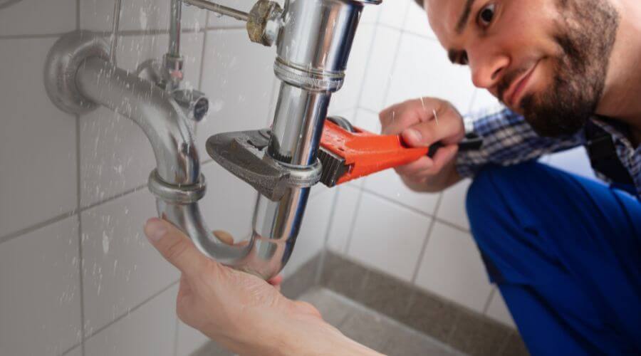 Local tankless water heater installation in Drakesville, IA